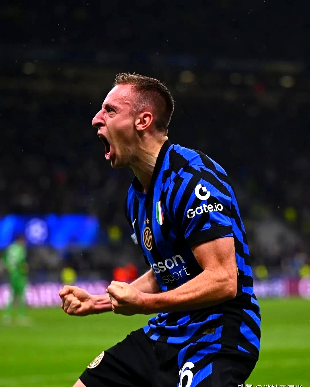 包含巴萨碾压国际米兰,德容一己之力扛起全队的词条 包含巴萨碾压国际米兰,德容一己之力扛起全队的词条