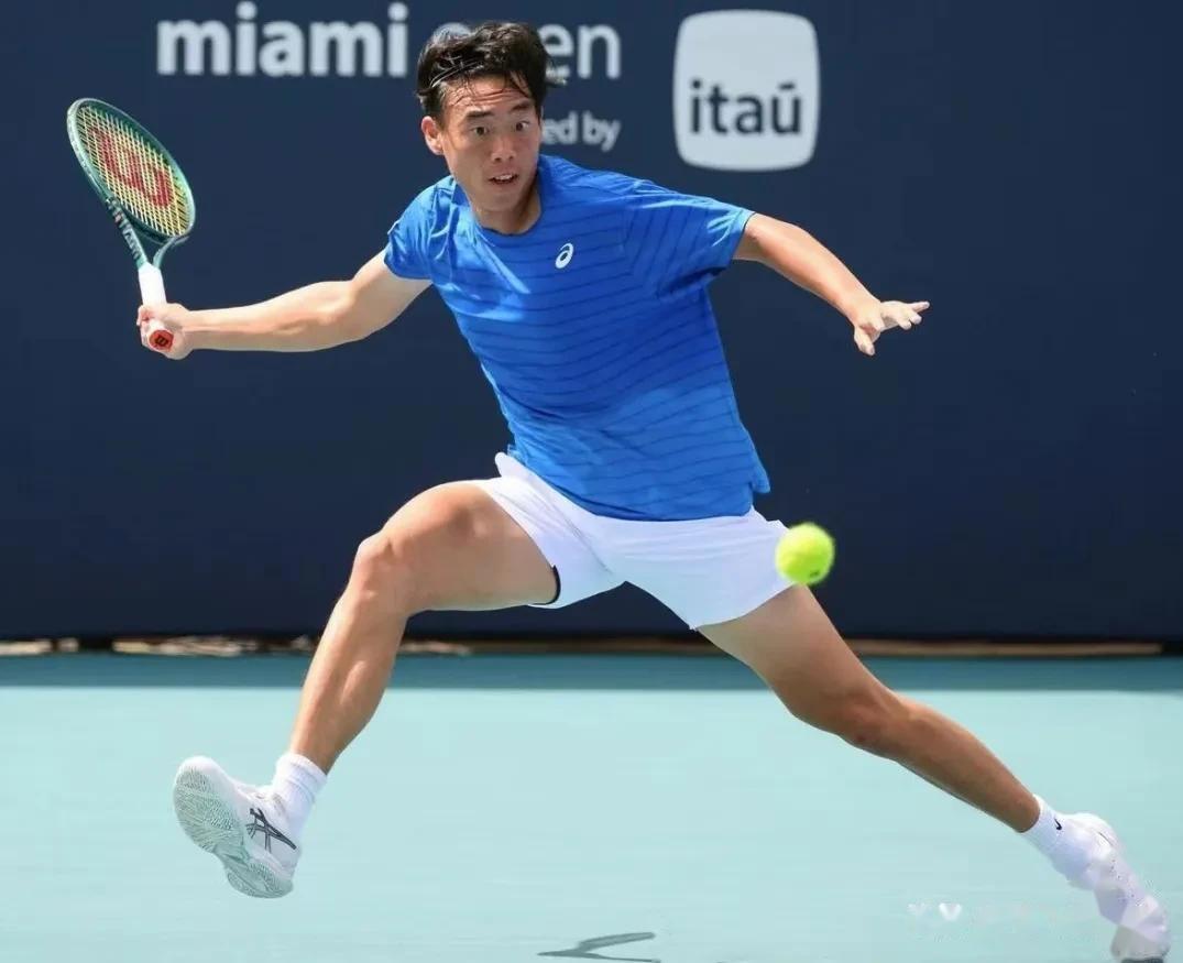 西班牙网球队完胜美国网球队，兹维列夫三分雨点燃全场