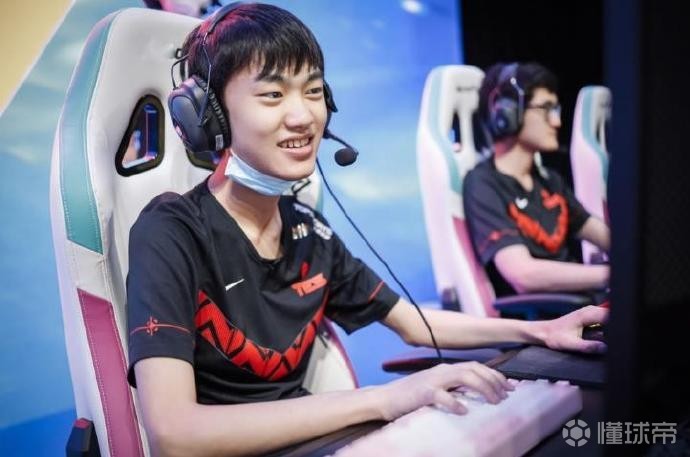 DRX横扫Excel,Knight高光表现 DRX横扫Excel,Knight高光表现