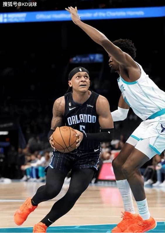 关于魔术轻取黄蜂，保罗绝境逆转的信息