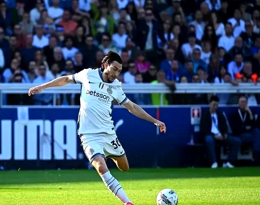 AC米兰轻取哥伦比亚，马尔基尼奥斯爆发神勇的简单介绍