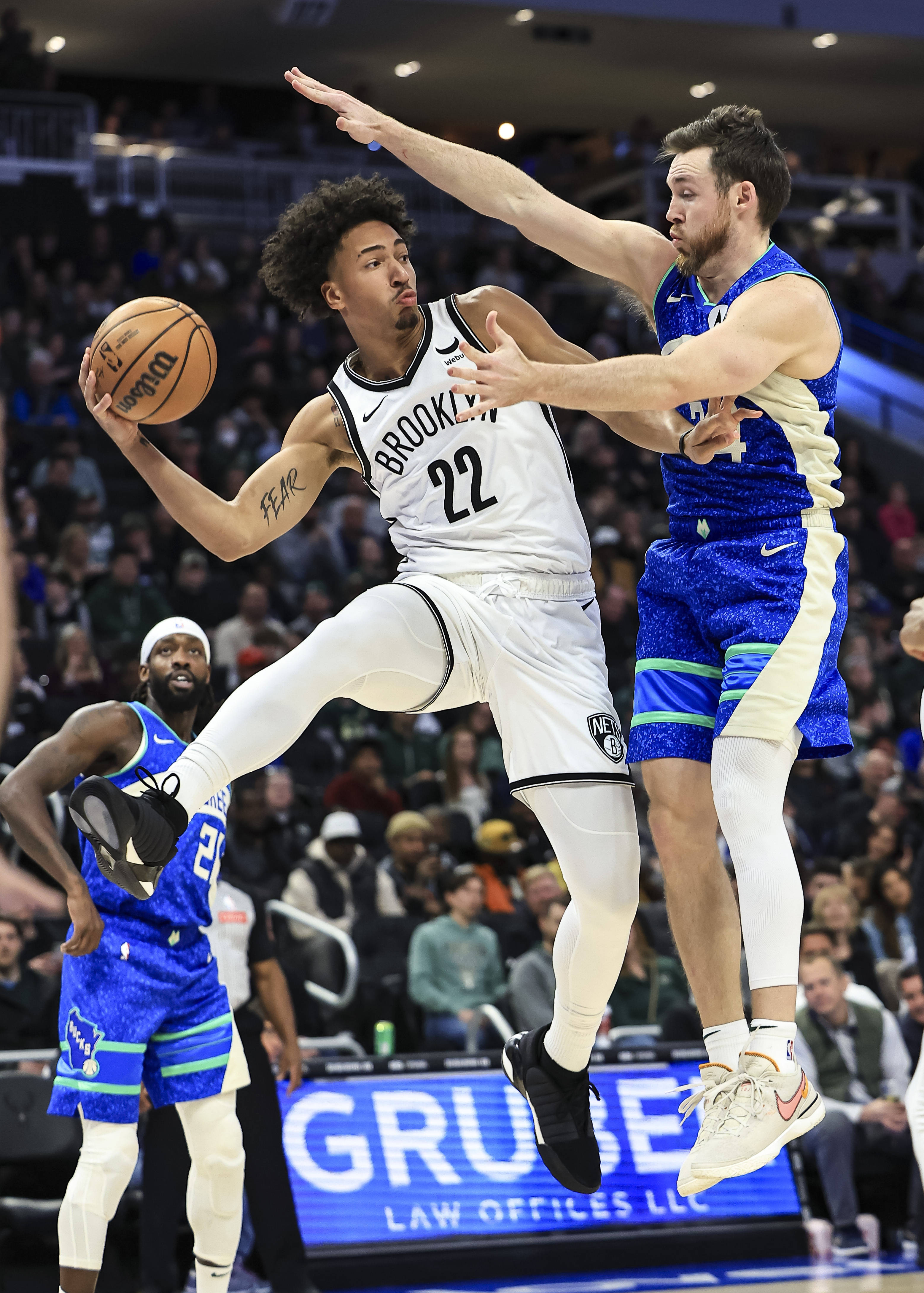 篮网B队碾压波兰男篮，利拉德关键制胜