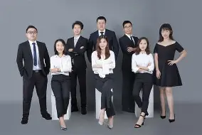 包含专家预测冰球胜率超六成，结果成焦点的词条