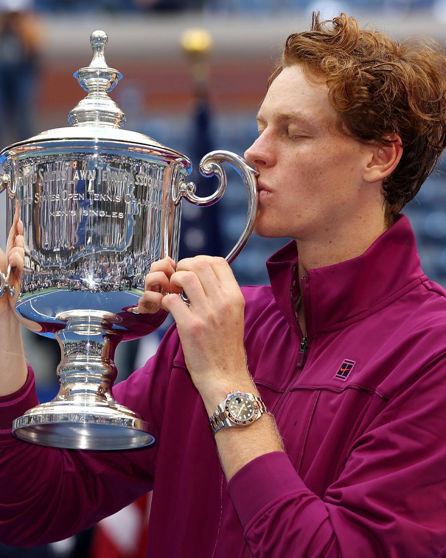 法网翻盘联合杯，辛纳扛起全队