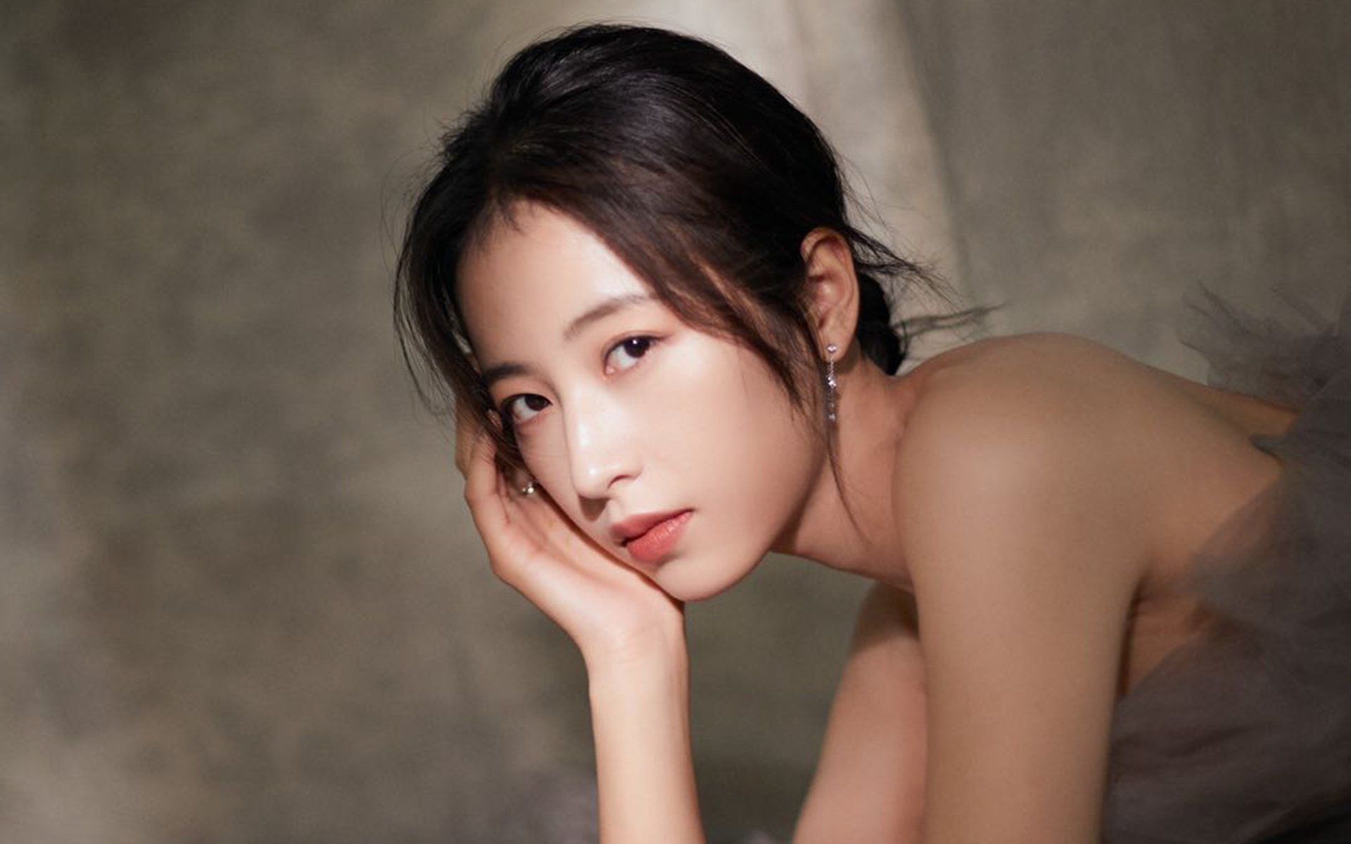 蓝桥屏障吞噬黄黑风暴，坎特以隐形斗篷编织胜利之网