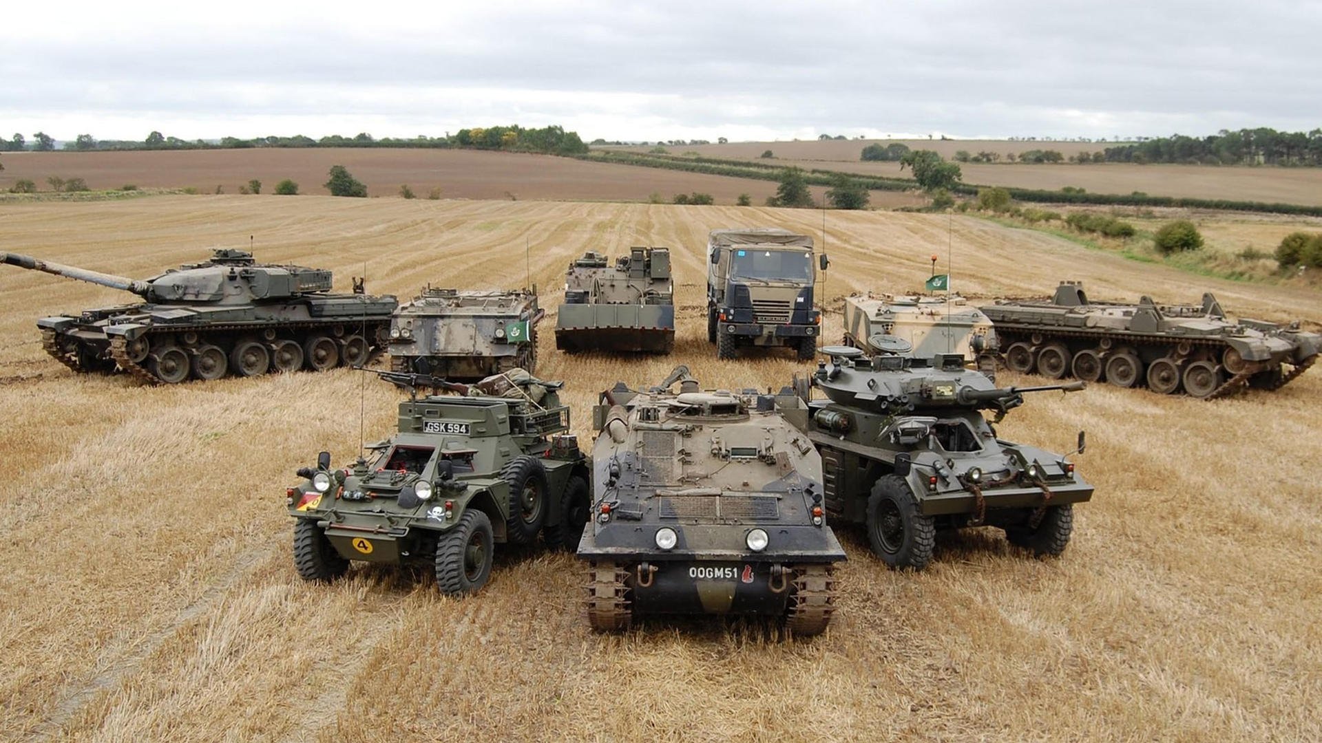 当深圳的篮球少年在乌鲁木齐钢铁丛林接管比赛,F1的街头革命家正在新加坡赛道改变一切