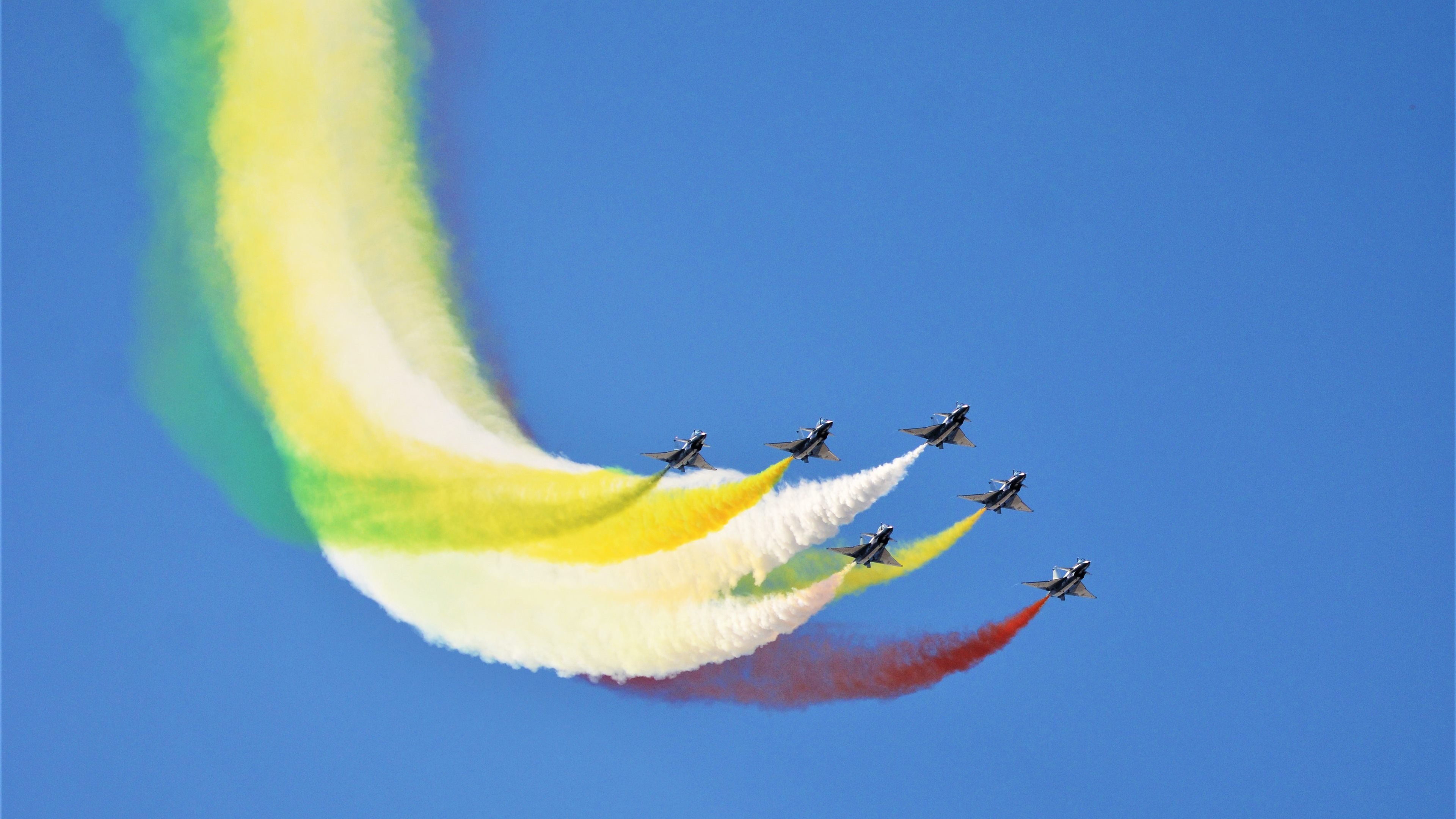 冰与火的对决，米切尔关键三分一剑封喉，开拓者客场强行终结步行者