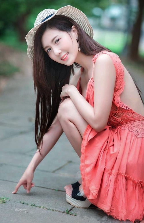 篮球之夜的双重奏，湖人的逆袭与莫兰特的传奇